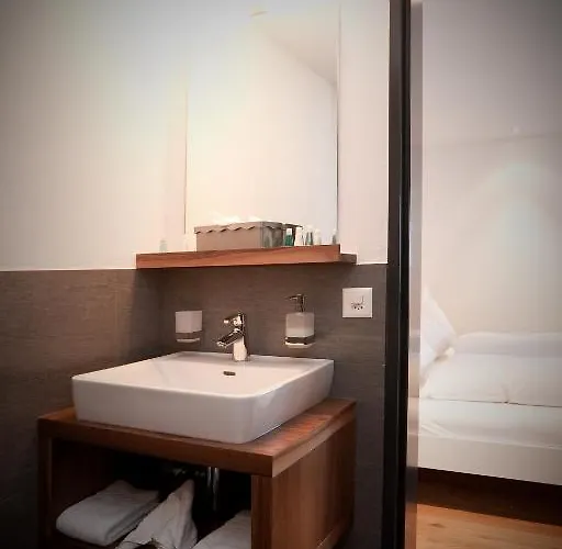 アパート ネポムク *